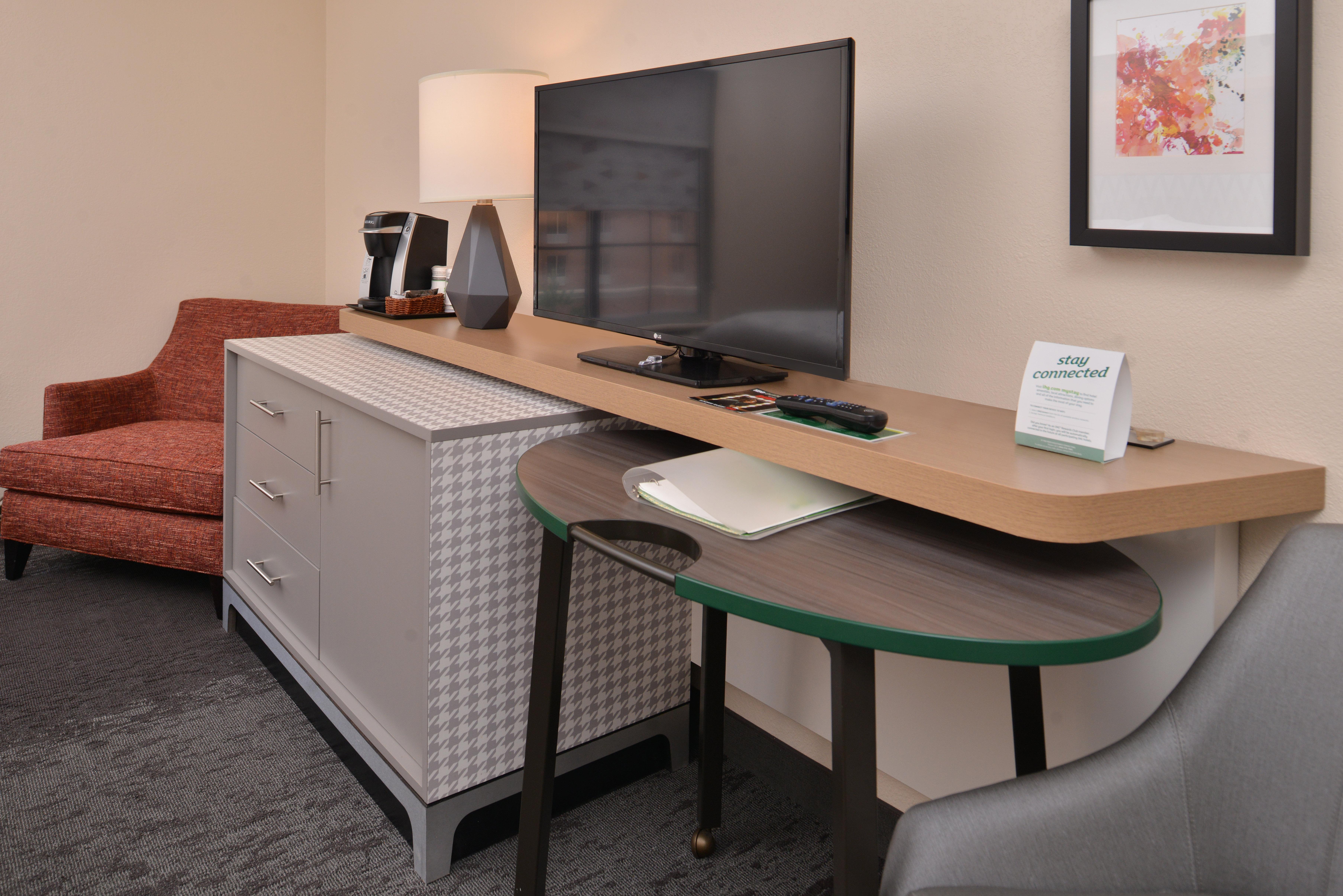 Holiday Inn & Suites Raleigh Cary By Ihg Exterior foto
