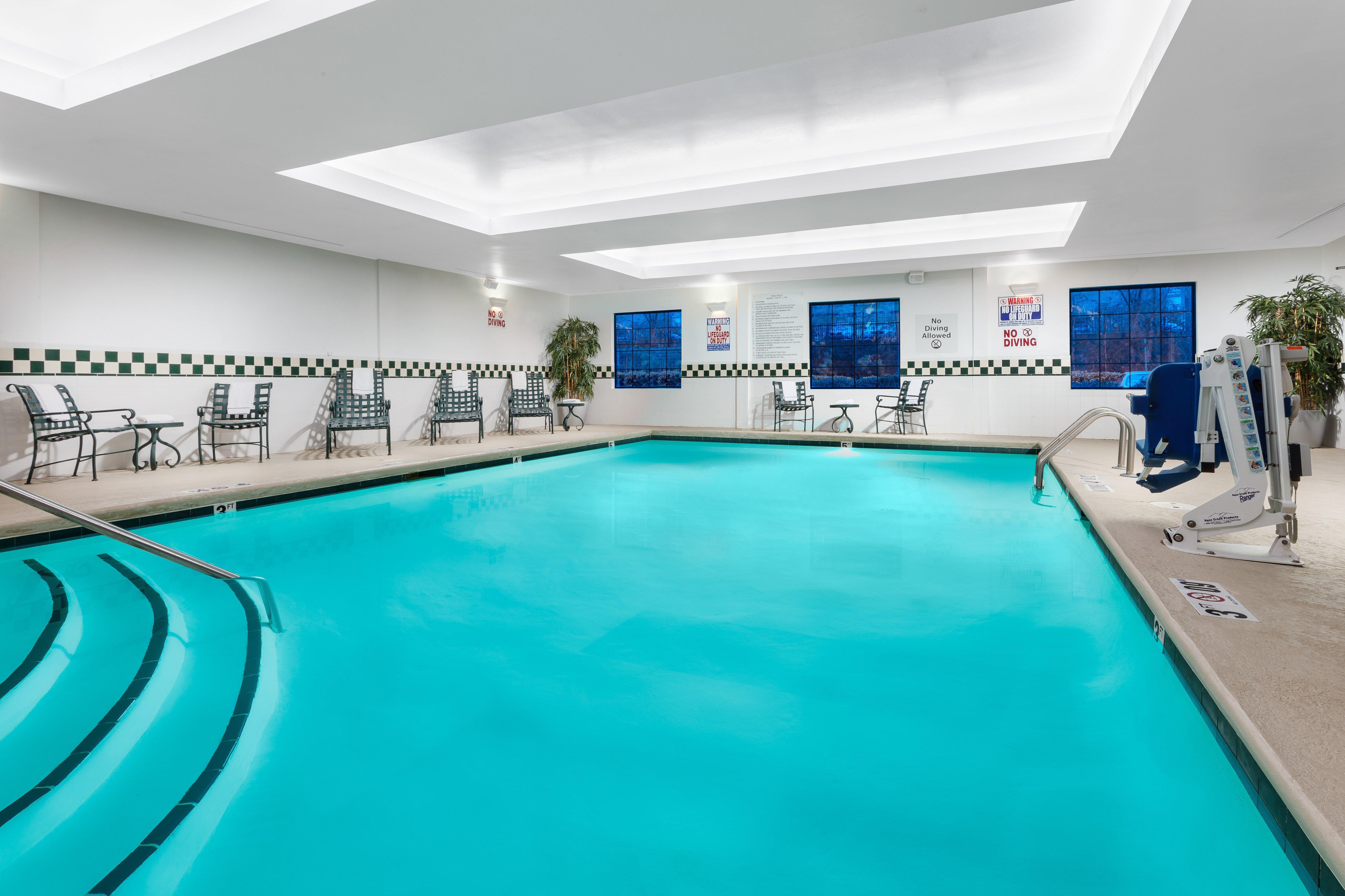 Holiday Inn & Suites Raleigh Cary By Ihg Exterior foto