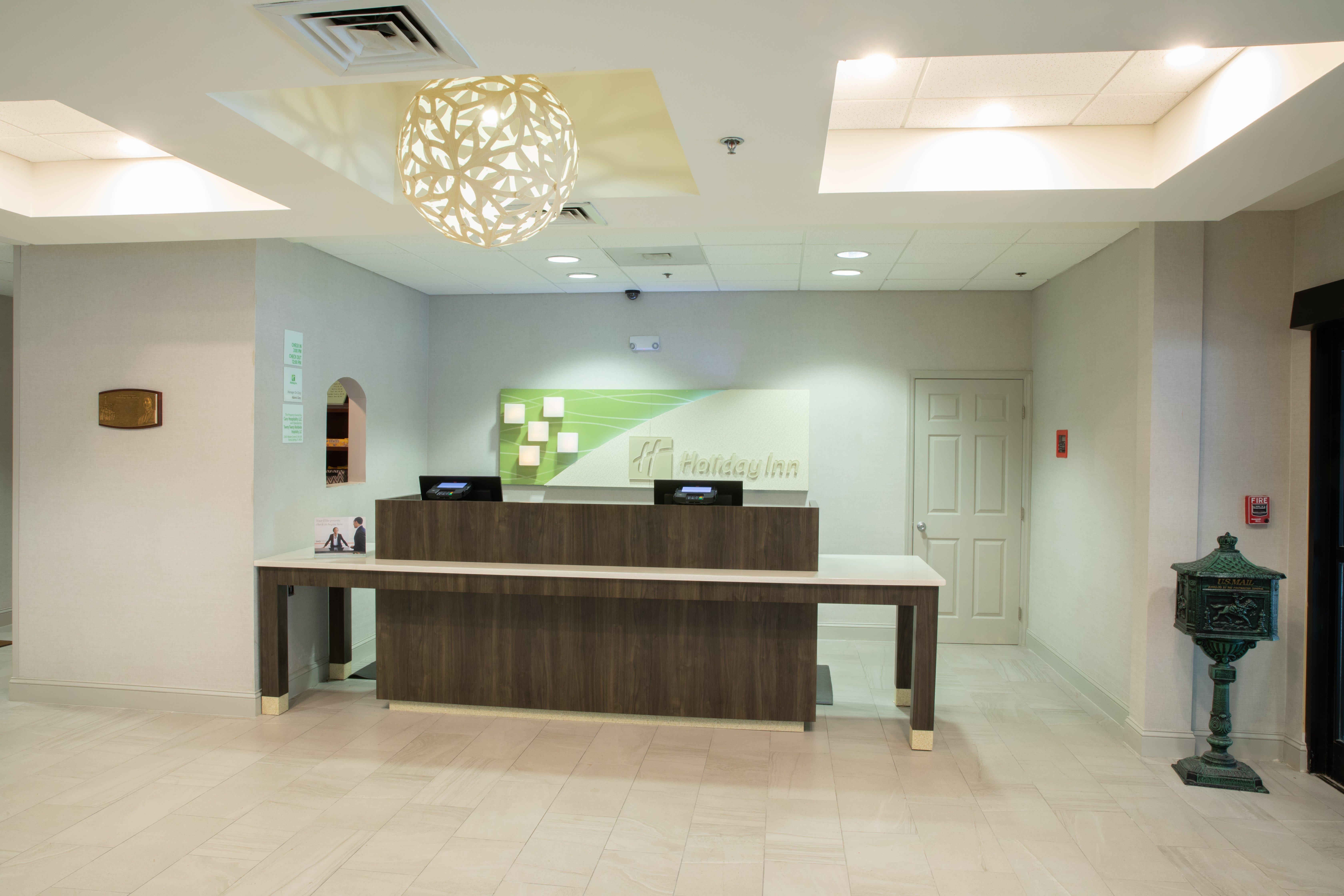 Holiday Inn & Suites Raleigh Cary By Ihg Exterior foto
