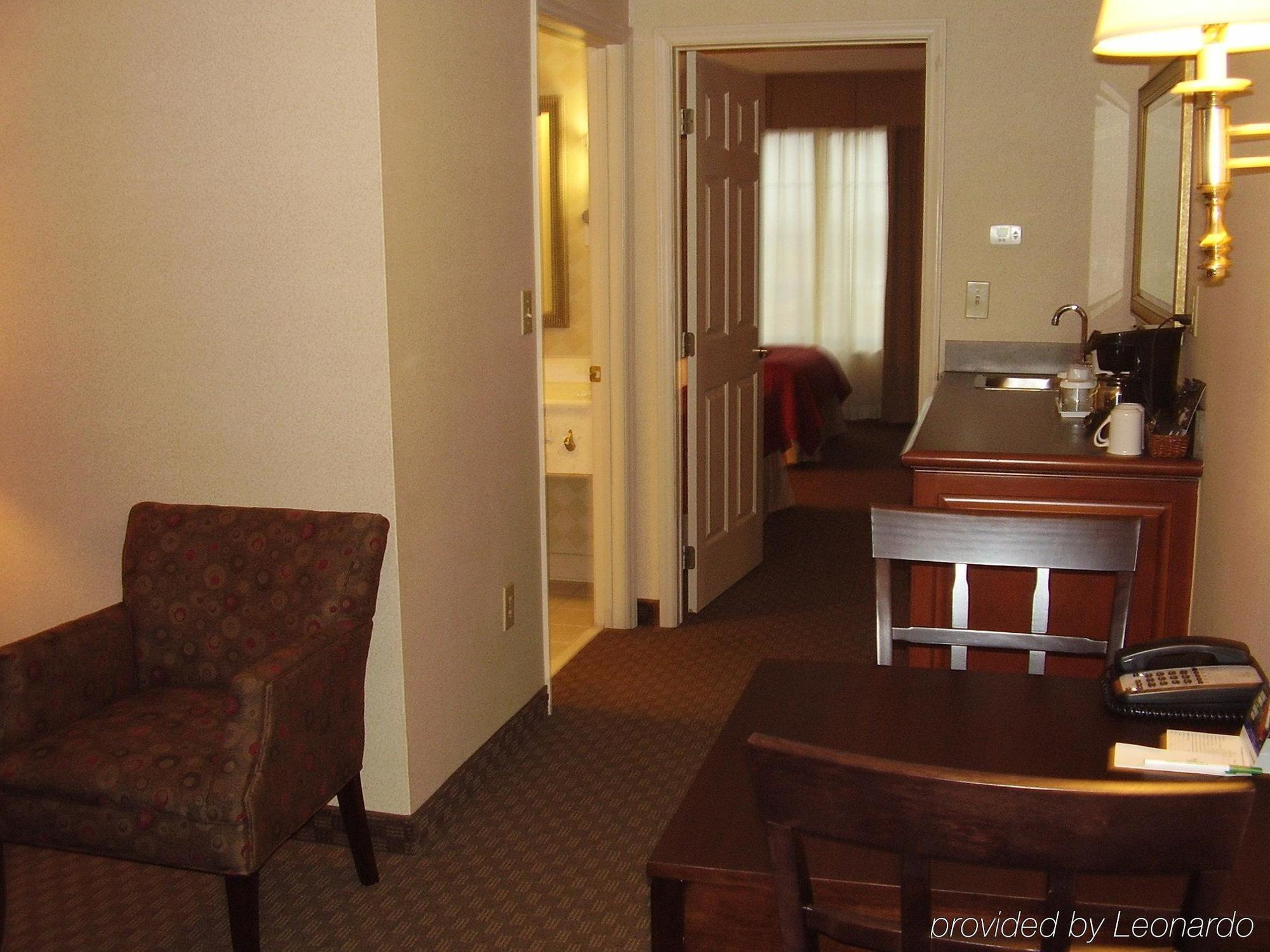 Holiday Inn & Suites Raleigh Cary By Ihg Quarto foto