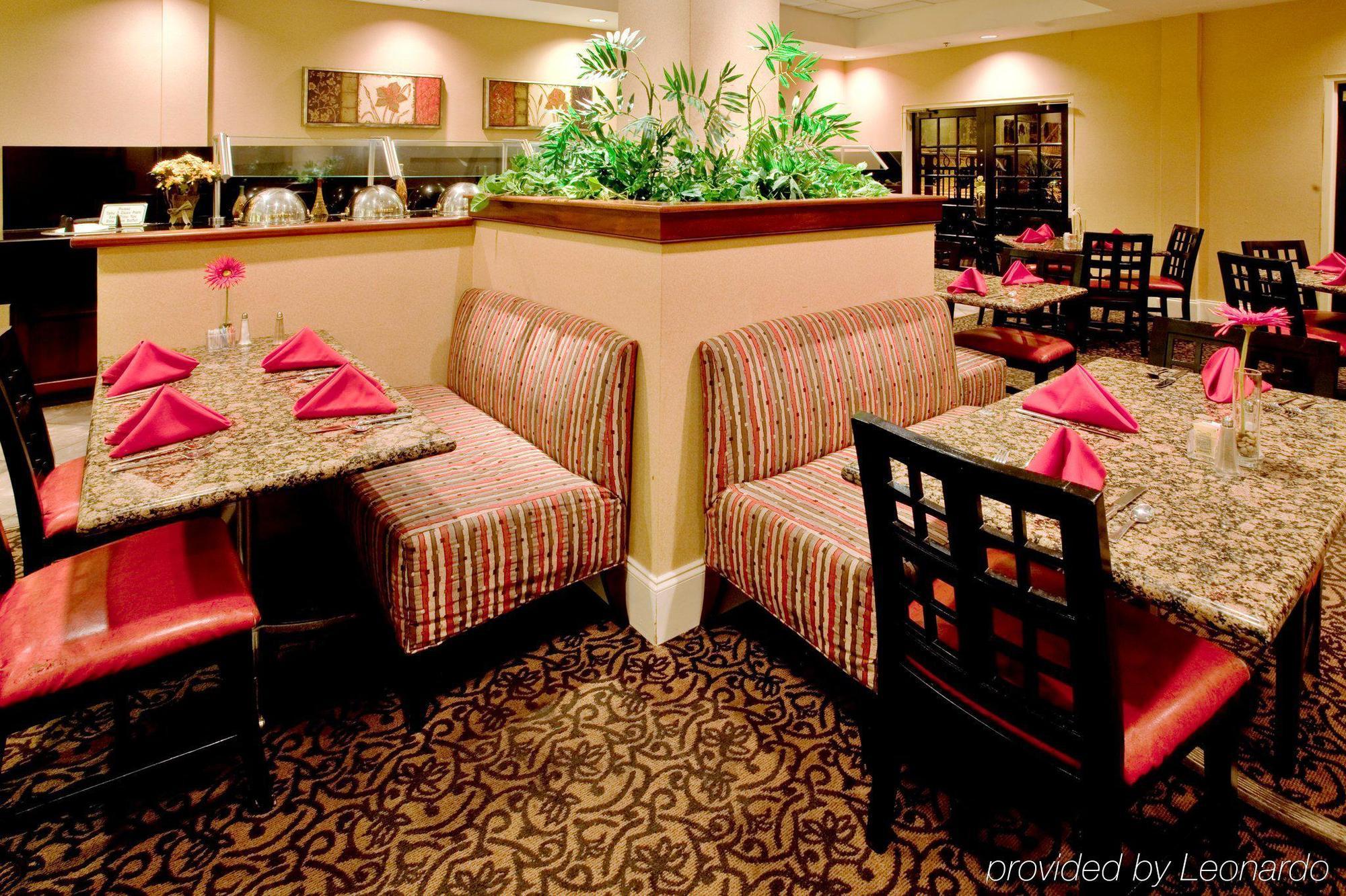 Holiday Inn & Suites Raleigh Cary By Ihg Restaurante foto